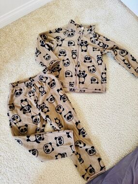 H&M Beige and Black Panda Zip-Up Kids Pajama Set